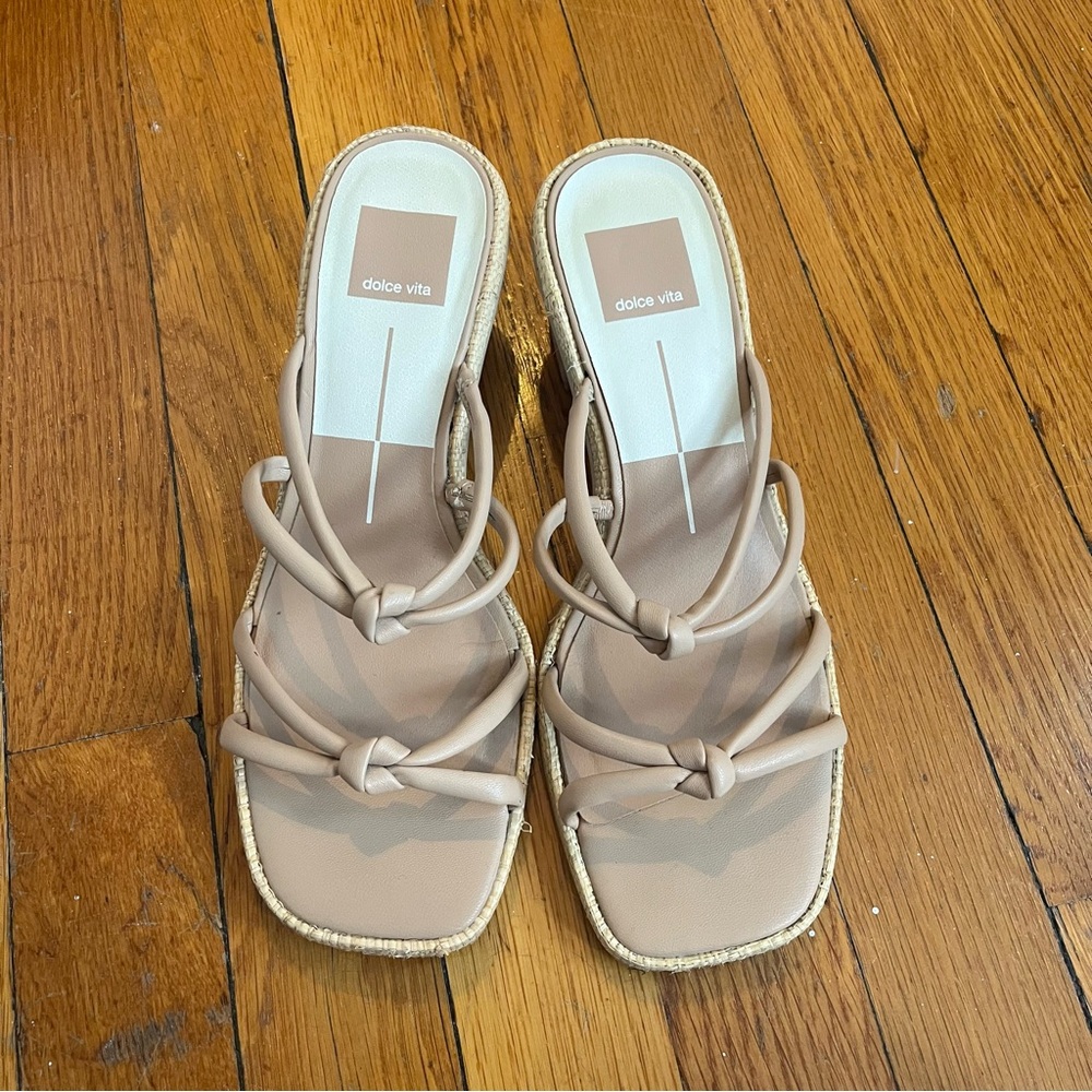 Dolce Vita Tan Sandals